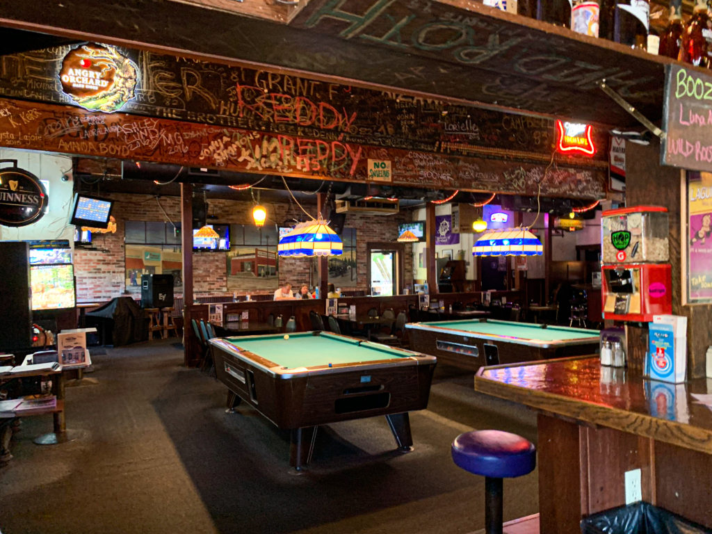 The Twilight Room Portland Dive Bars Photos by Steven Shomler
