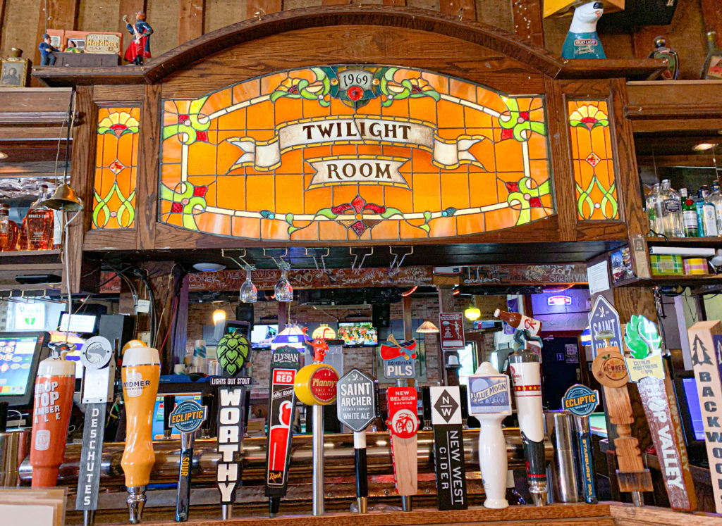 The Twilight Room Portland Dive Bars Photos by Steven Shomler