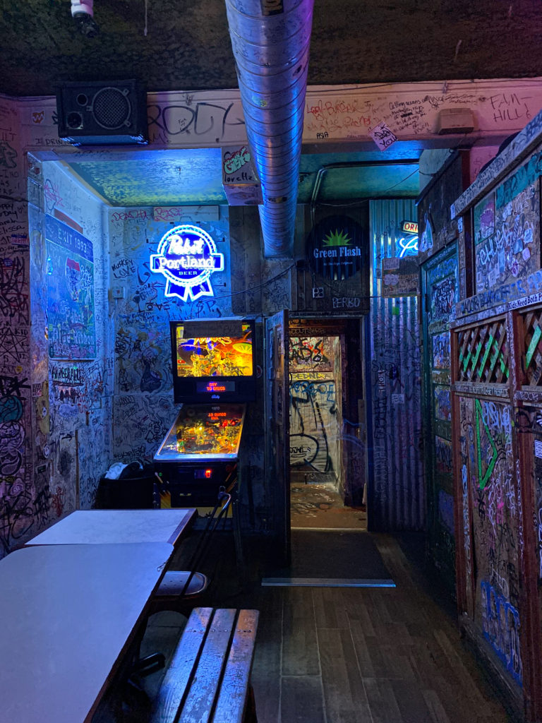 Yamhill Pub Portland Dive Bars