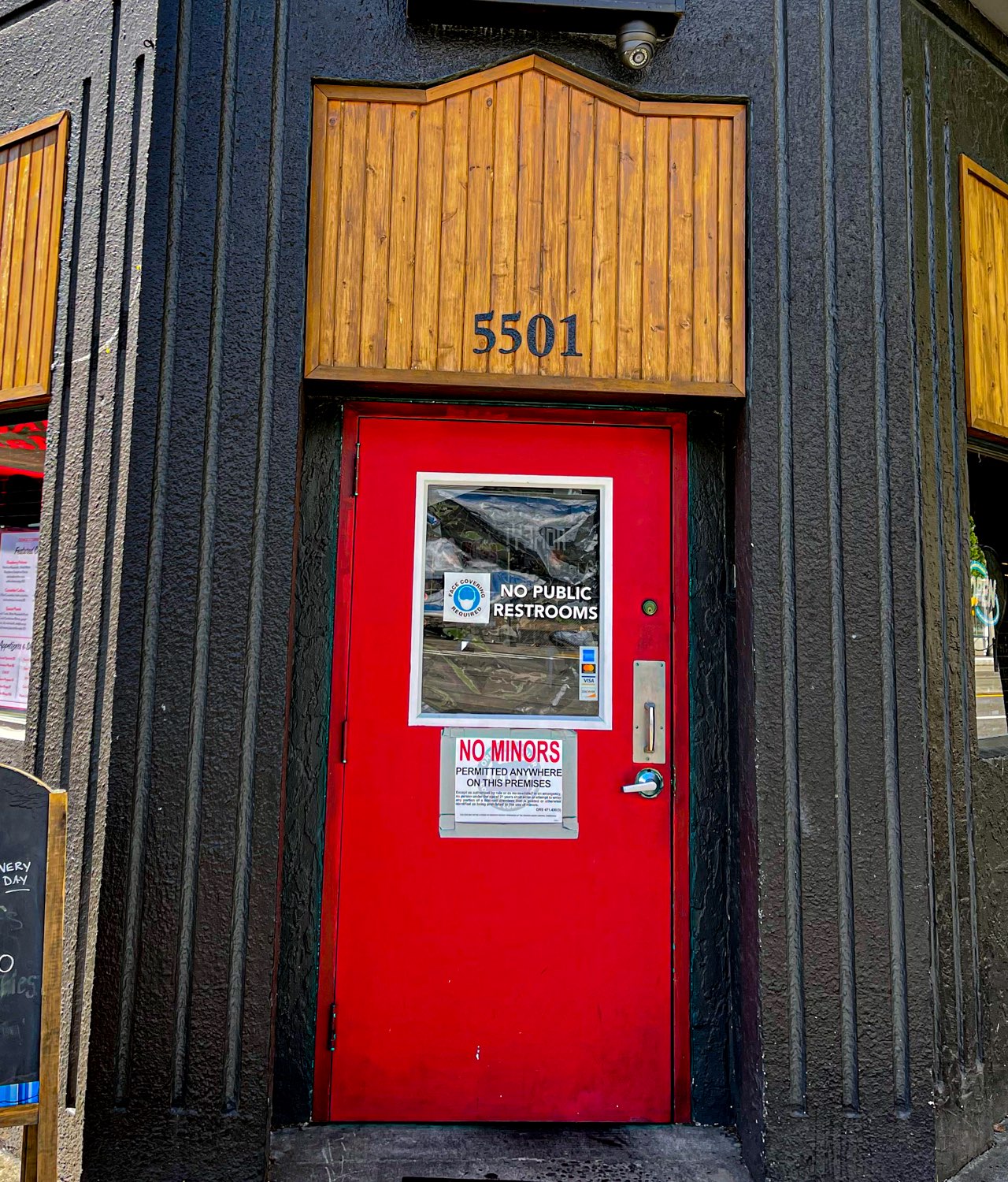George’s Corner Tavern Portland Dive Bars Photos by Steven Shomler