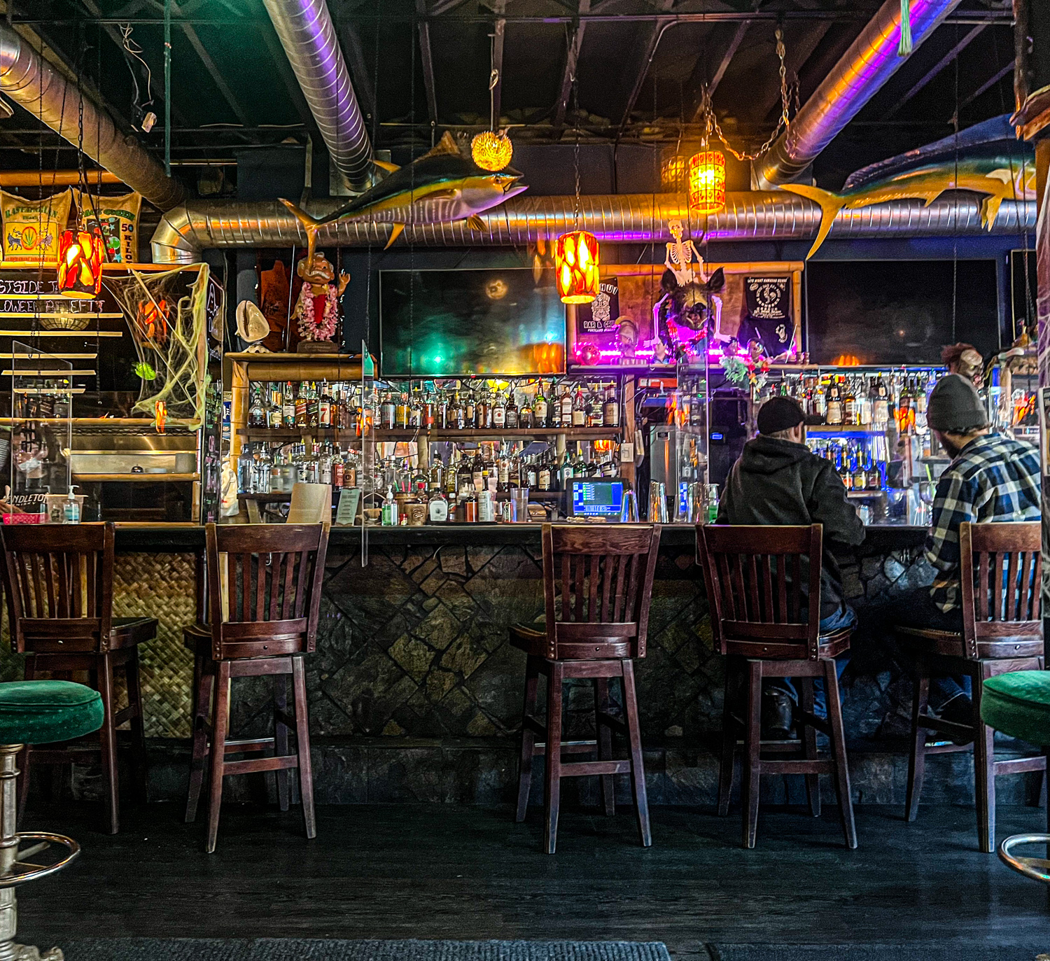 Da’ Hui Bar & Grill Portland Dive Bars Photo by Steven Shomler 