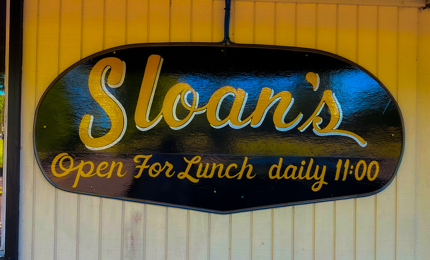 Sloan's Tavern Portland Dive Bars Photos by Steven Shomler