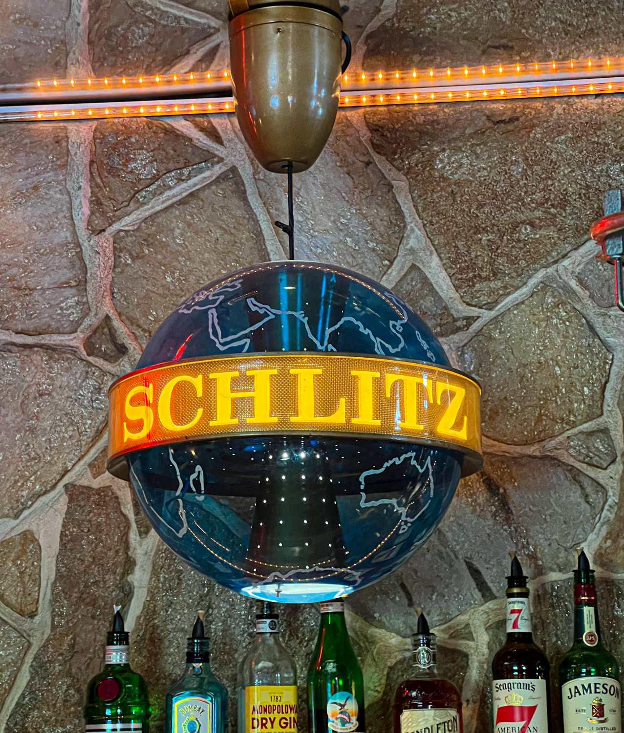 Sloan's Tavern Portland Dive Bars Photos by Steven Shomler
