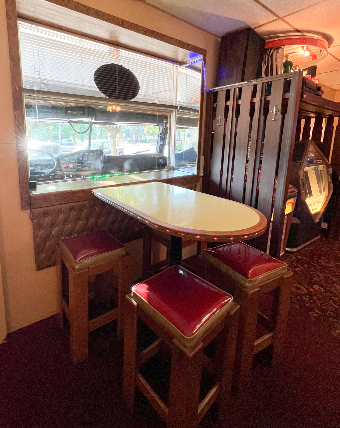 Sloan's Tavern Portland Dive Bars Photos by Steven Shomler