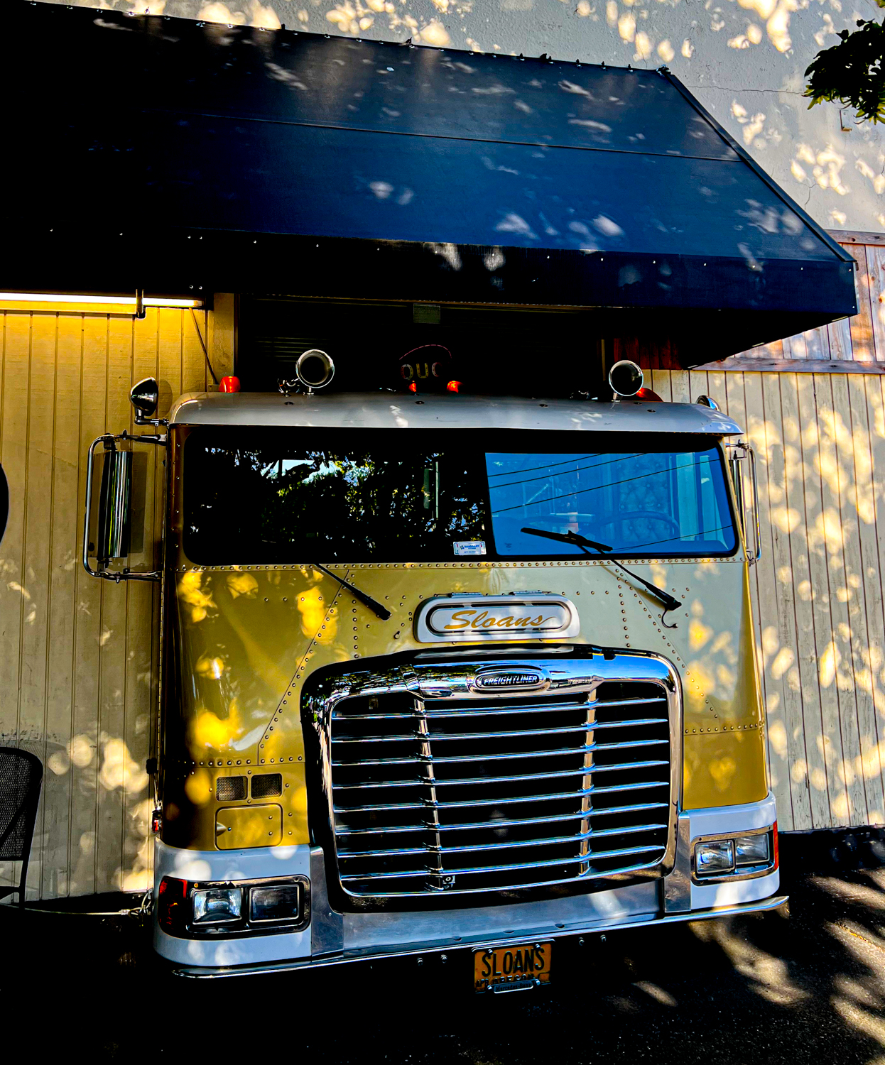 Sloan's Tavern Portland Dive Bars Photos by Steven Shomler