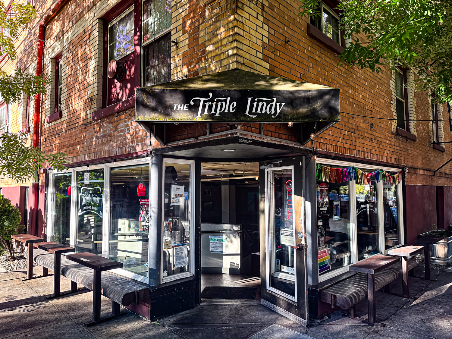 The Triple Lindy Portland Dive Bars