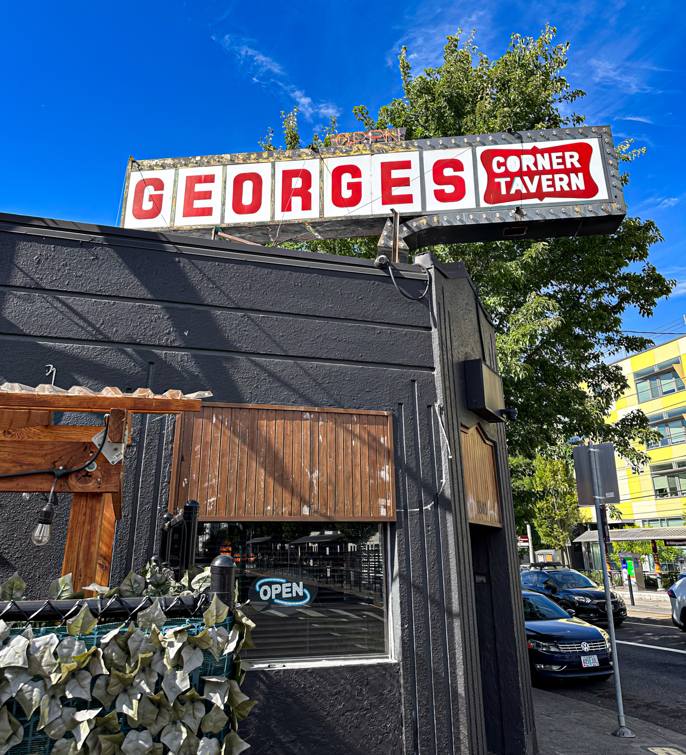George’s Corner Tavern